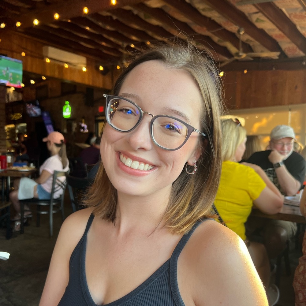 Meet your Posher, Deanna